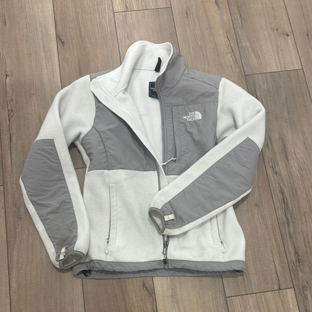 The North Face Women's Jacket - Gray and White